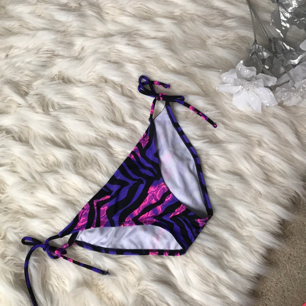 Animal print bikini bottoms